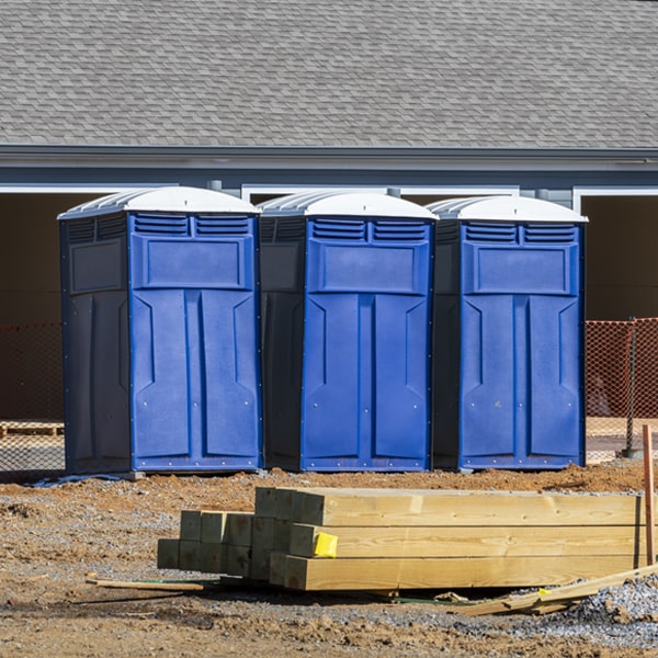 what is the cost difference between standard and deluxe portable toilet rentals in Morristown SD